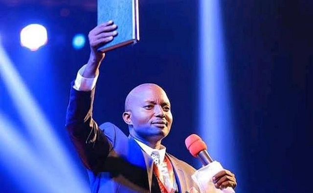 Video: Byuma-na, Mukama-na- Pr Bugingo preaches Kibandana style at his church Video: Byuma-na, Mukama-na- Pr Bugingo preaches Kibandana style at his church