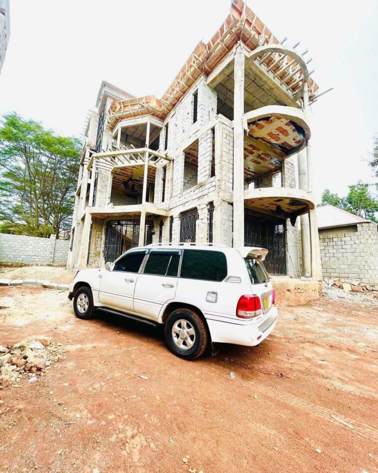 PHOTOS: Gravity Omutujju shows off unfinished dream mansion PHOTOS: Gravity Omutujju shows off unfinished dream mansion