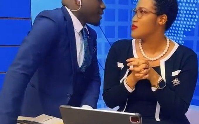 VIDEO: Zambali Bulasio Mukasa almost kisses Isabella Tugume in NBS studio