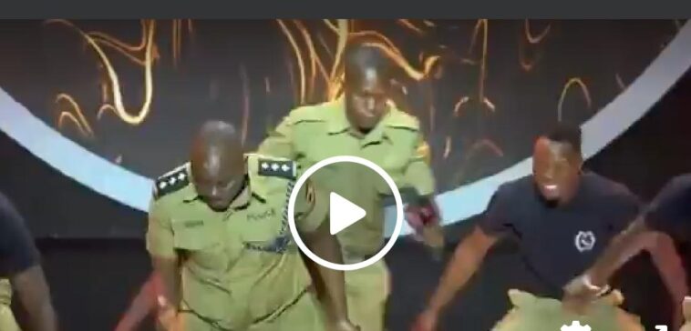 VIDEO: Group of Policemen dancing leaves fans stunned VIDEO: Group of Policemen dancing leaves fans stunned