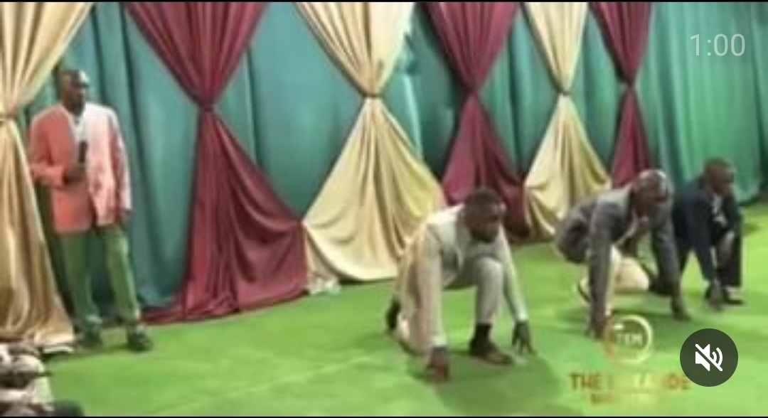VIDEO: ‘Man of god’ Prophet Kakande pulls off mind-blowing miracle
