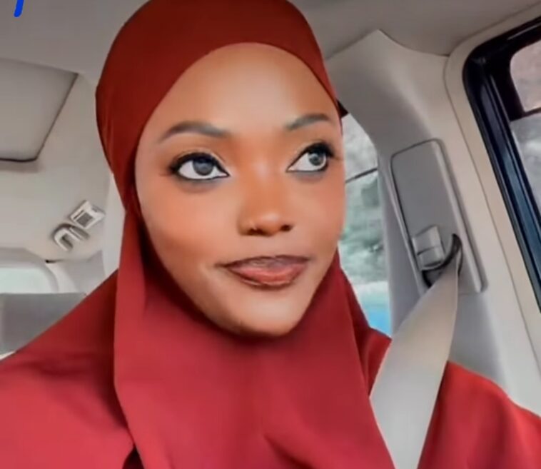 VIDEO: Precious Remmie clashes with Muslims for entering Mosque with shoes VIDEO: Precious Remmie clashes with Muslims for entering Mosque with shoes