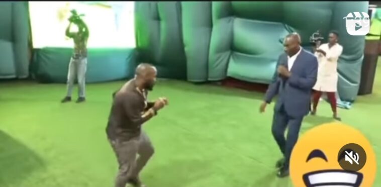 VIDEO: Watch as Pastor Kakande spiritually fights with sheep VIDEO: Watch as Pastor Kakande spiritually fights with sheep