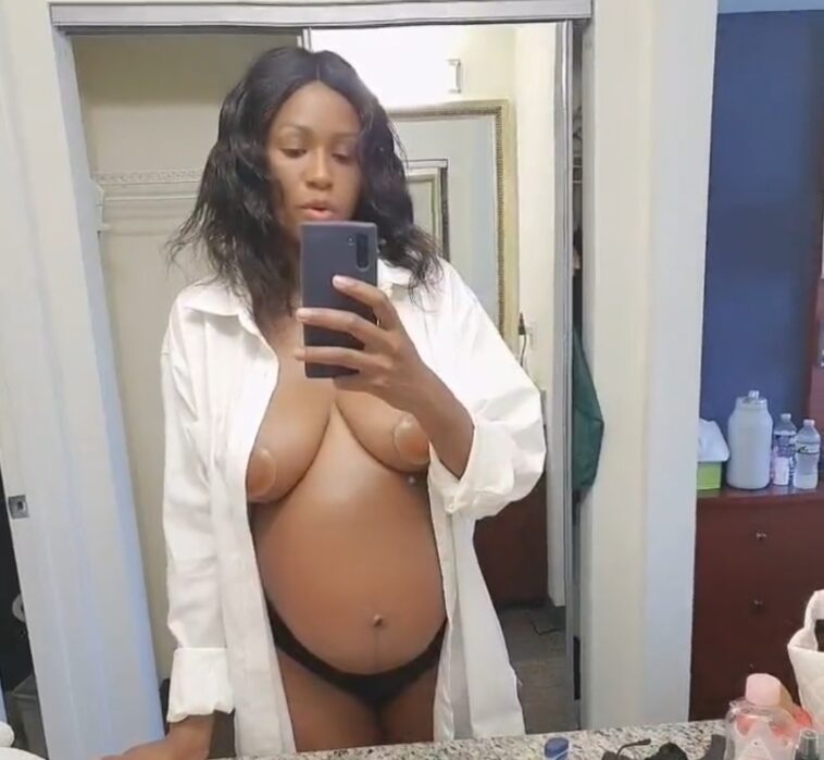 VIDEO: Watch Doreen Kabareebe nekkid in social media video as she shows off baby bump VIDEO: Watch Doreen Kabareebe nekkid in social media video as she shows off baby bump