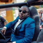 VIDEO: Watch Kasuku cry like a baby as he grieves death of Kato Lubwama VIDEO: Watch Kasuku cry like a baby as he grieves death of Kato Lubwama