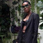 PHOTO: Azawi shows off her juicy b00bs in public PHOTO: Azawi shows off her juicy b00bs in public