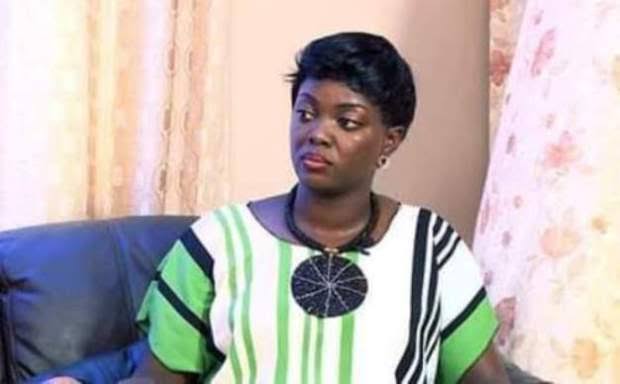 Video: Susan Makula trashes slay queens who take toilet mirror selfies Video: Susan Makula trashes slay queens who take toilet mirror selfies
