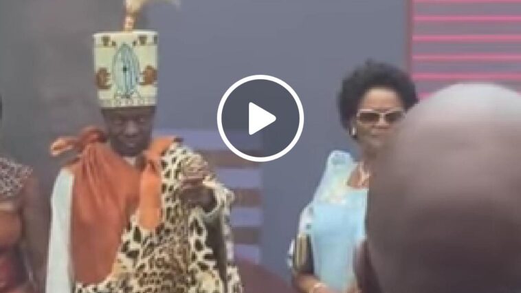 VIDEO: Ani Akyankalanya Kabaka? Watch him get angry in public
