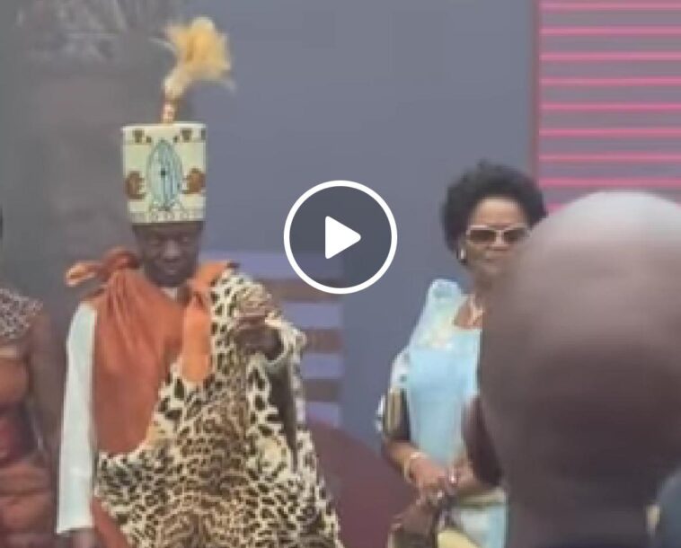 VIDEO: Ani Akyankalanya Kabaka? Watch him get angry in public VIDEO: Ani Akyankalanya Kabaka? Watch him get angry in public