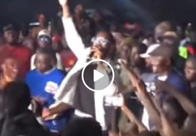 VIDEO: Watch Bobi Wine attend and perform at Zex Bilangilangi concert VIDEO: Watch Bobi Wine attend and perform at Zex Bilangilangi concert