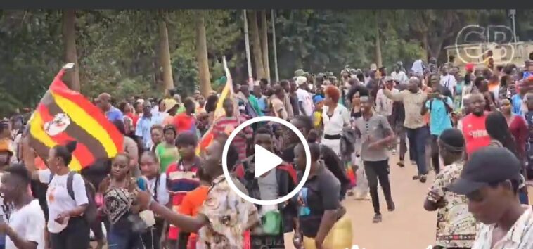 VIDEO: Who is winning? Here is what your missing at Kololo airstrip grounds in Cindy – Sheebah Battle VIDEO: Who is winning? Here is what your missing at Kololo airstrip grounds in Cindy – Sheebah Battle