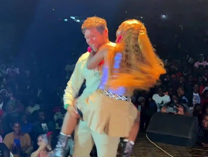 VIDEO: Spice Diana almost chews Zungu man on stage VIDEO: Spice Diana almost chews Zungu man on stage