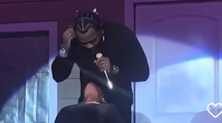 VIDEO: Watch American singer spit in fans mouth live on stage VIDEO: Watch American singer spit in fans mouth live on stage
