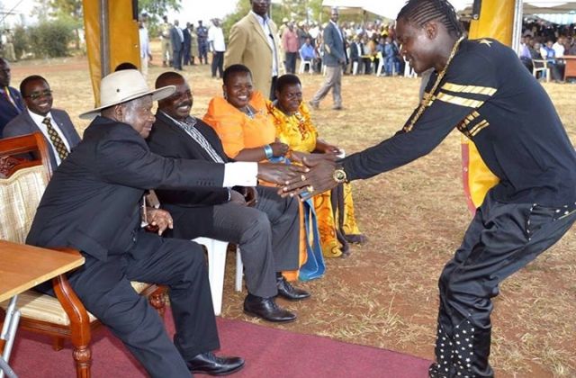 Singer Chameleone asks for a studio from President Museveni Singer Chameleone asks for a studio from President Museveni